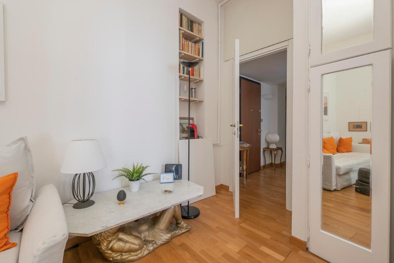 Luxury Flat Between Navigli And Duomo - Sambuco Милан Экстерьер фото