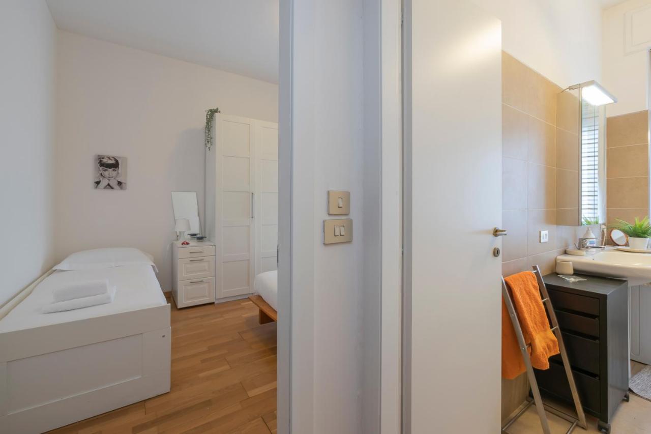 Luxury Flat Between Navigli And Duomo - Sambuco Милан Экстерьер фото